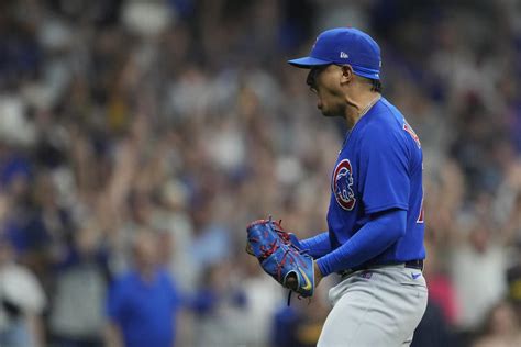Viral rant puts David Ross back in the spotlight, while the Chicago Cubs pull out another wild win in Milwaukee